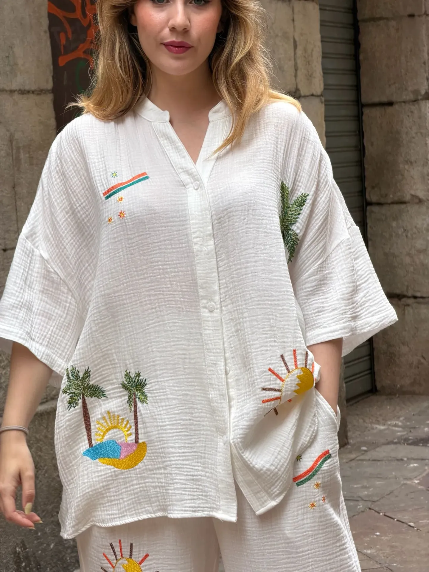 [58C2-B21070L-BLA] Blusa Palmera