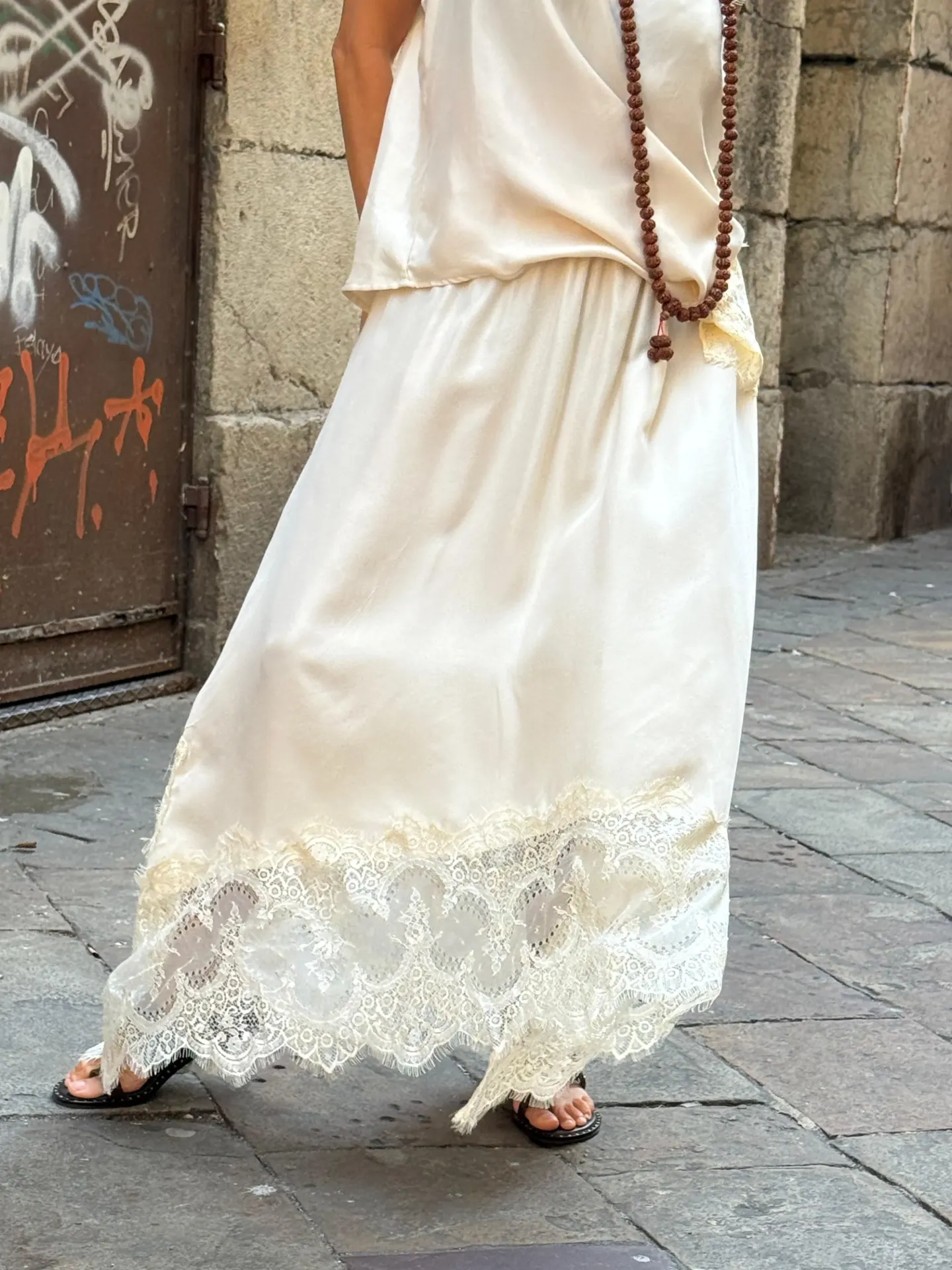 Falda Lisi Beige