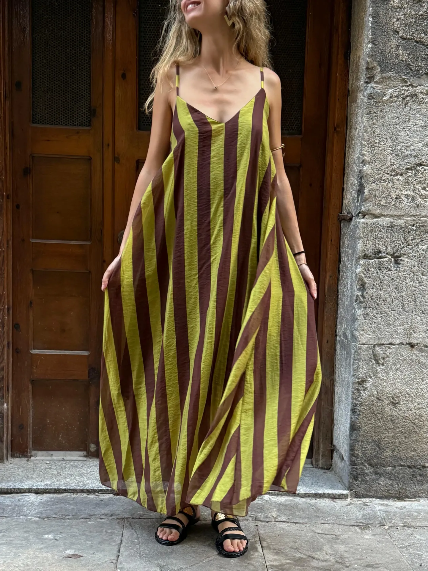 [58C5-H4587-Q72-VER] Vestido Rayon Verde